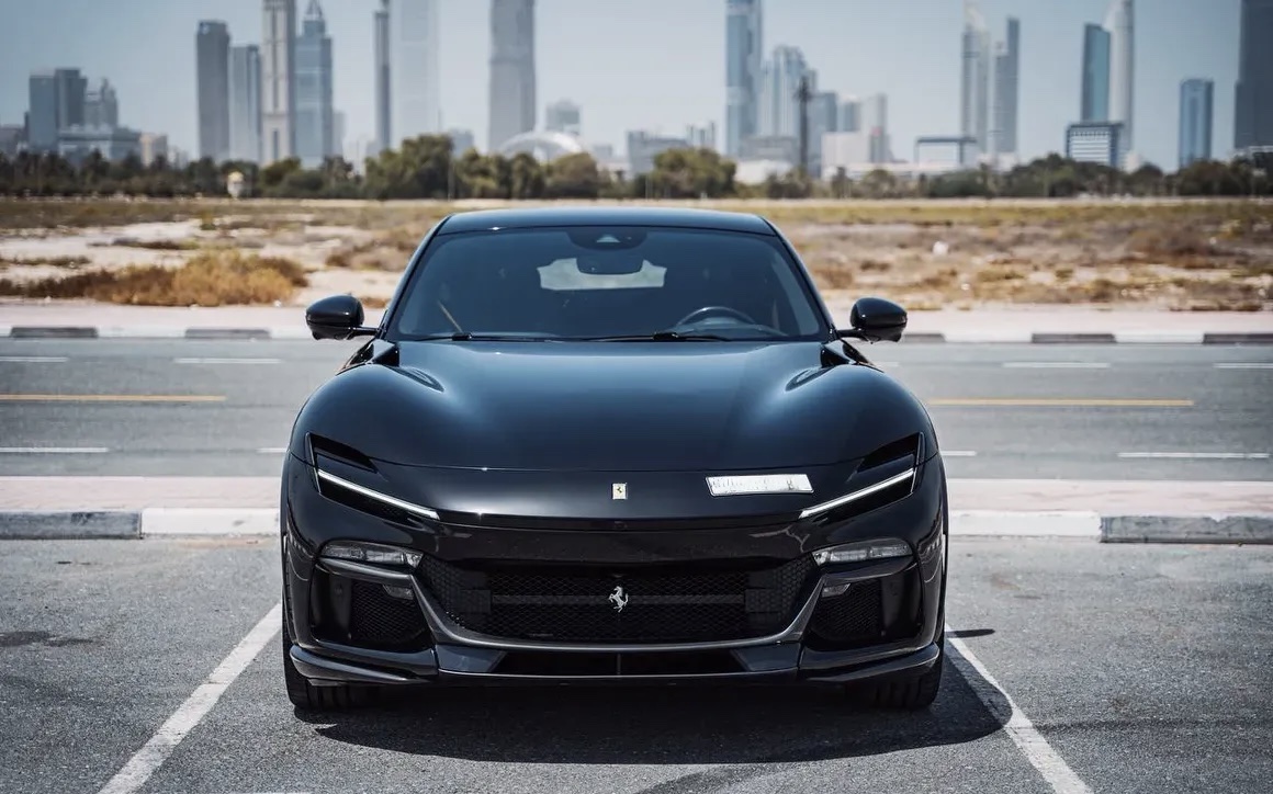 Ferrari Purosangue 2024