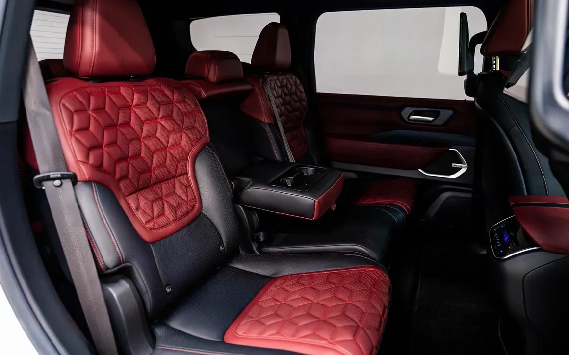 Nissan Patrol LE Platinum 2025 - Image 8